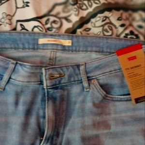 Levi's skinny jeans